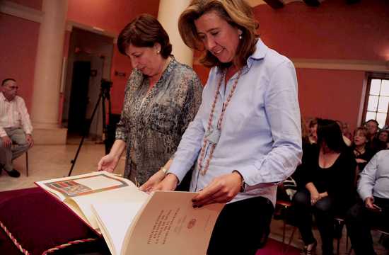 ACTE DE PRESENTACI� DE L�EDICI� FACS�MIL DEL T�TOL DE CIUTAT DE D�NIA