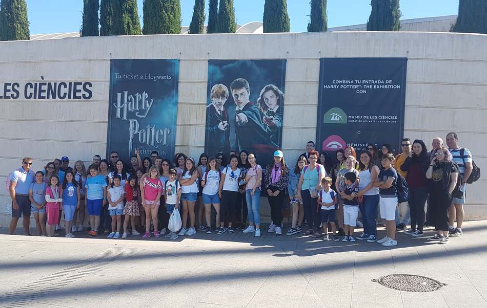 Juventud organiza una visita a la exposición de Harry Potter en València