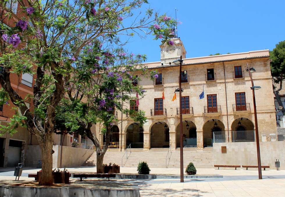  El Ajuntament de Dénia contratará en prácticas a nueve personas menores de 30 años gracias a una subvención de Labora 