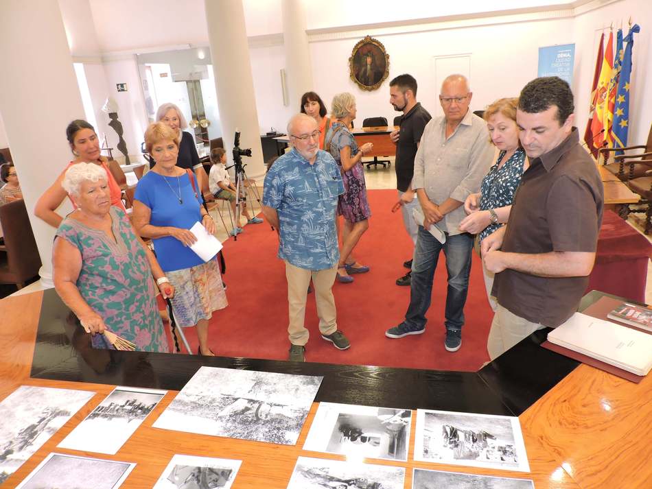 La familia del doctor Manuel Usano dona al Arxiu Municipal de Dénia una colección de 72 foto...