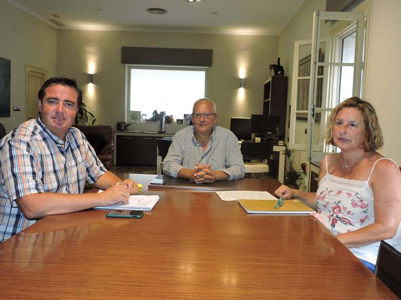   
Primera toma de contacto del director general de Turismo con el alcalde de Dénia 