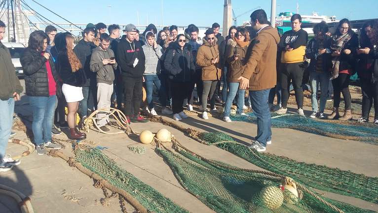 Alumnado del grado de Gastronomía de la Universitat d'Alacant aprende con la cocina y lo...