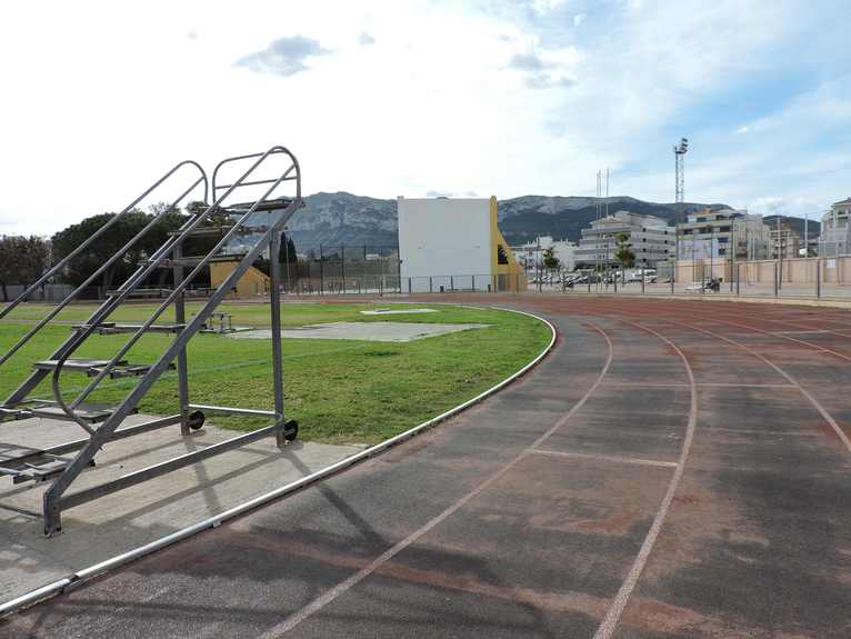  
El Ajuntament de Dénia invierte 1,3 millones de euros en mejorar las infraestructuras deportivas de la ciudad 