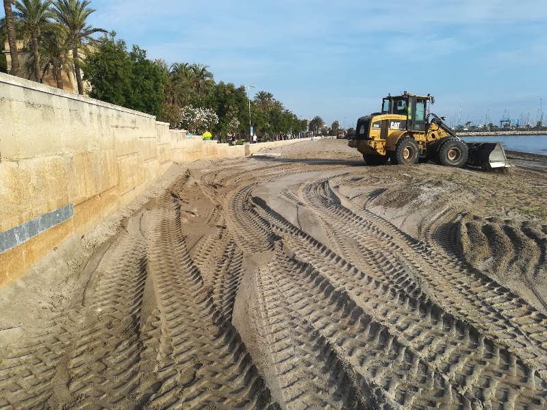 Dénia presenta les primeres mesures per a garantir la seguretat i higiene a les platges