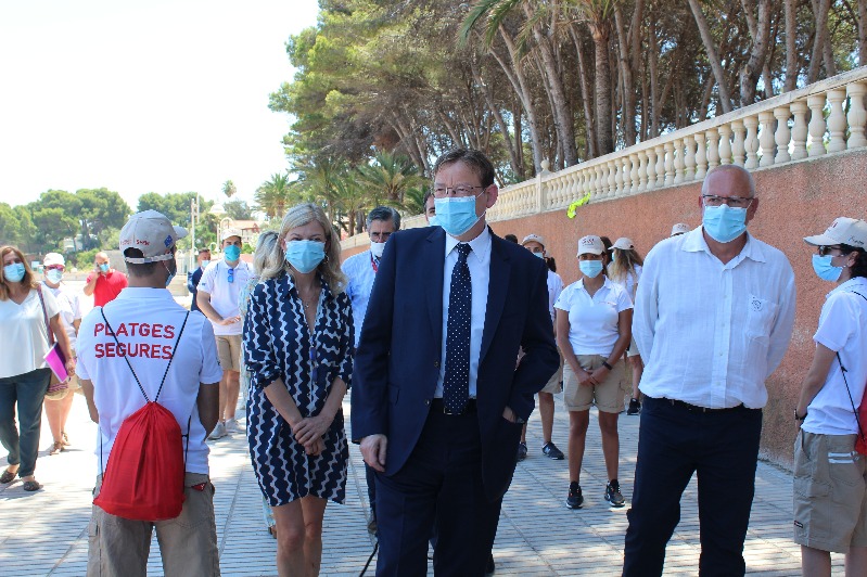 El president Puig da la bienvenida en Dénia a los jóvenes que empiezan a trabajar como auxil...