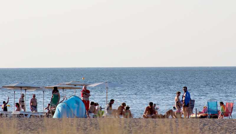 La Concejalía de Playas mantendrá la ampliación temporal del servicio de vigilancia y socorr...