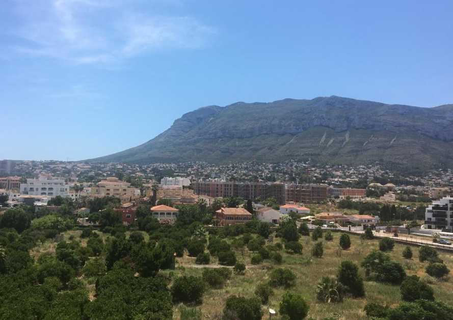 Dénia financia el asfaltado de viales en la zona del Montgó y la instalación de alumbrado pú...