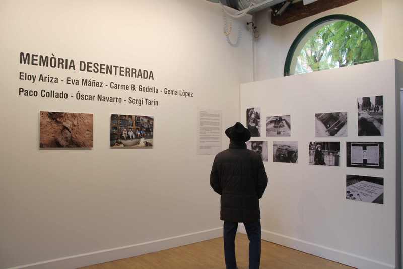 
L’exposició col·lectiva “Memòria desenterrada” aporta diferents mirades sobre els processo...