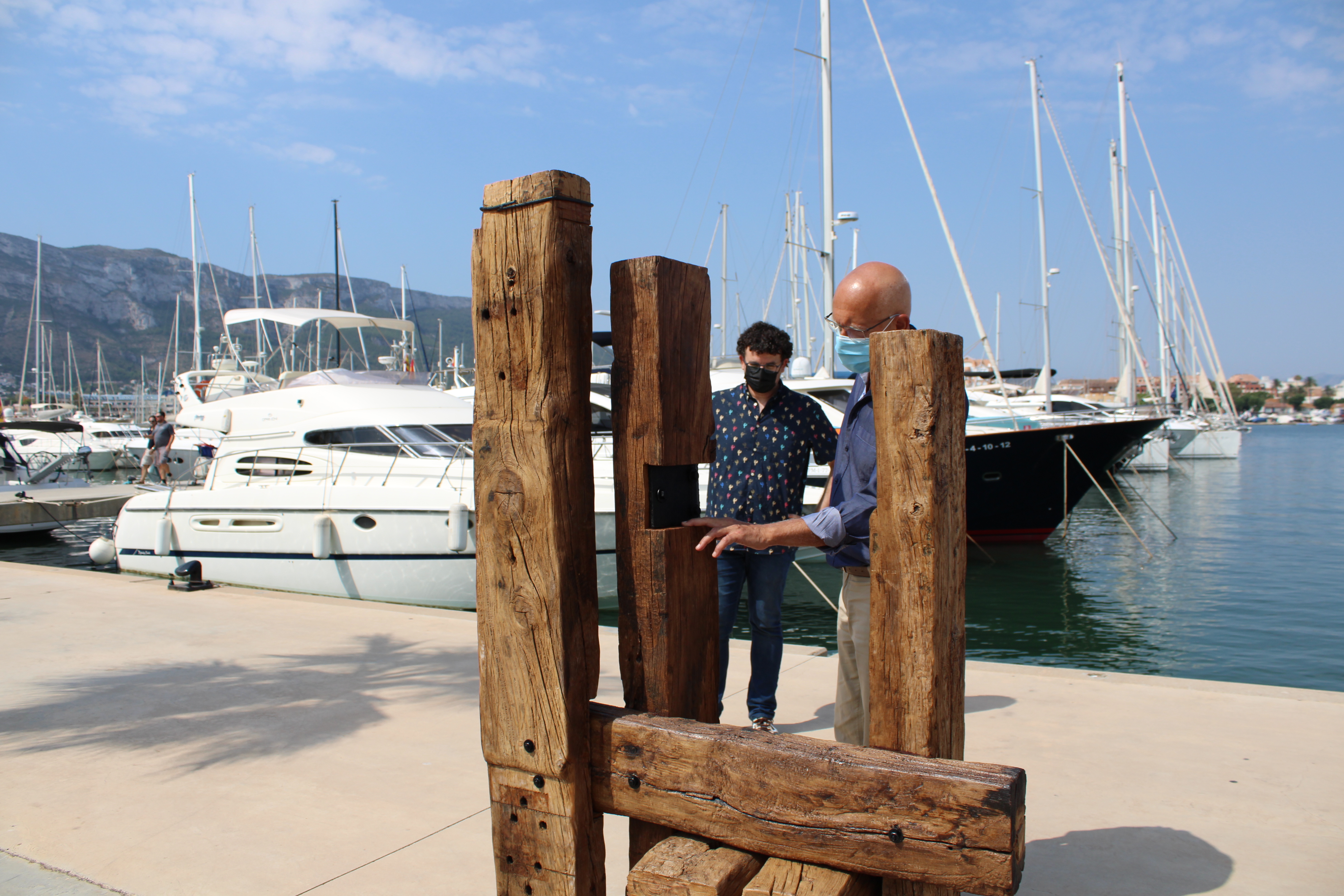  'Esculturas frente al mar' vuelve al paseo del puerto deportivo Marina de Dénia 