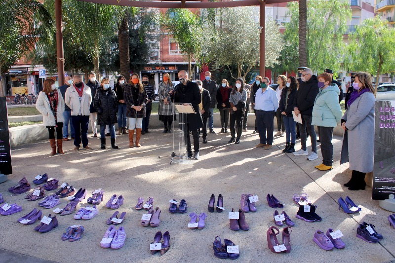 Dénia recuerda a las víctimas en el Día de la lucha contra la violencia de género