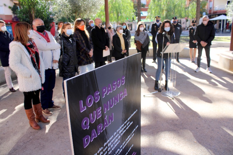 Dénia recorda les víctimes en el Dia de la lluita contra la violència de gènere