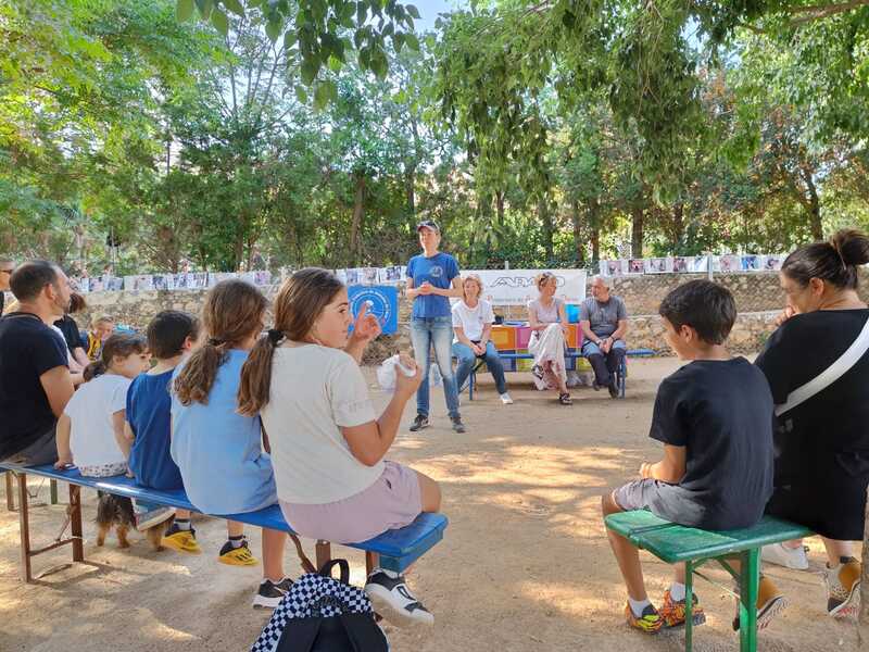  
La campaña para la infancia y adolescencia “¡A merendar en el parque!” se estrena con un taller de la protectora de animales APAD en Torrecremada 