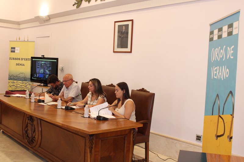 Presentación de los Cursos de Verano de la UNED Dénia