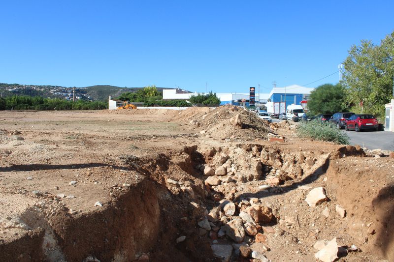 Obras en el terreno de partida Madrigueres