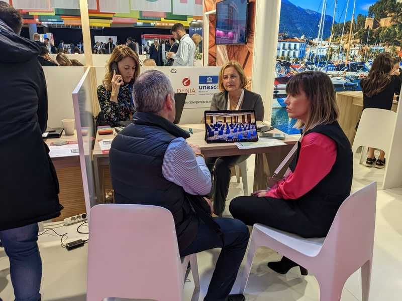 Dénia se promociona como ciudad de congresos en la feria IBTM de Barcelona