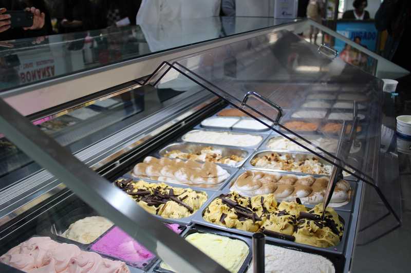 El Mercat Municipal de Dénia acoge la celebración de la Jornada Europea del Helado Artesano ...