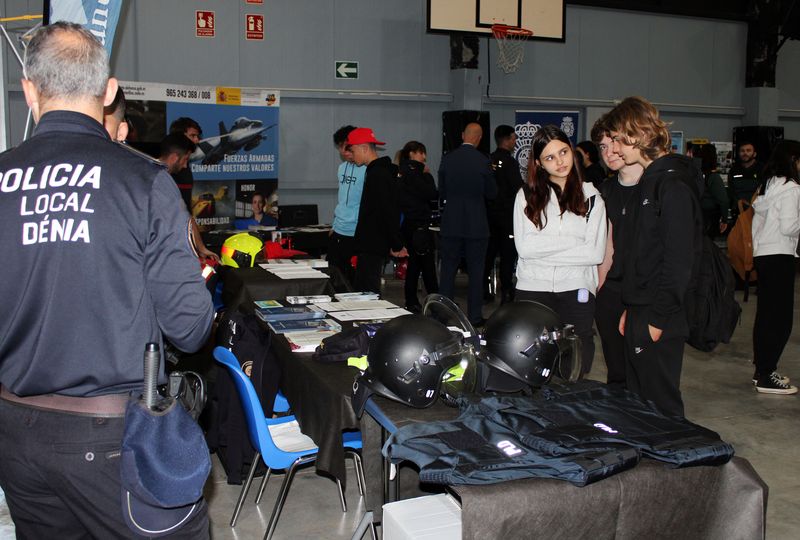 La ‘Feria de Estudiantes Orienta't’ abre sus puertas al alumnado