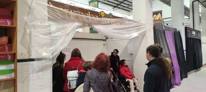 L'Ajuntament de Dénia cedeix una parada en el Mercat a l'alumnat dels programes de r...