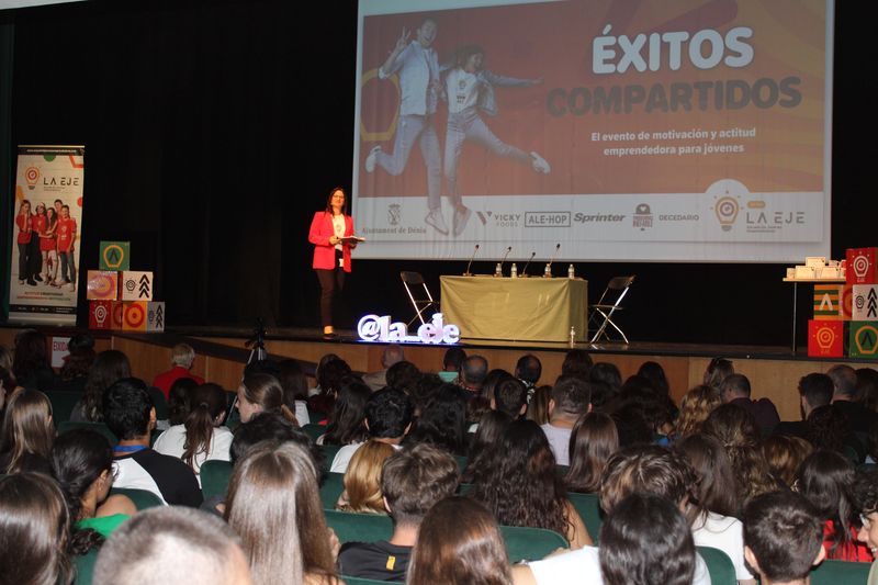  El Centro Social acoge la primera edición de la jornada ‘Éxitos Compartidos’ de la EJE en Dénia 