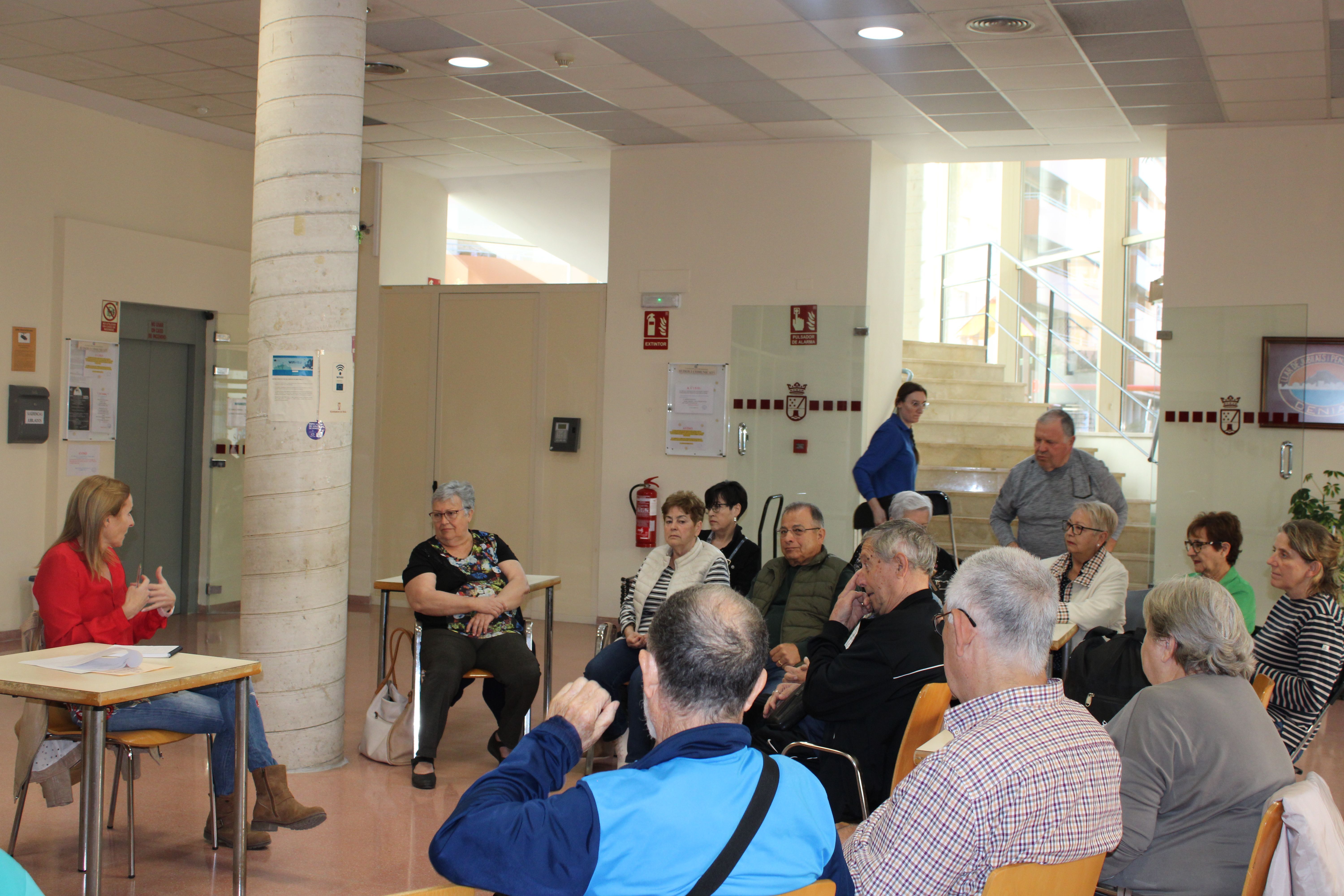 Comienzan las reuniones de Mayores organizadas por el Ajuntament de Dénia