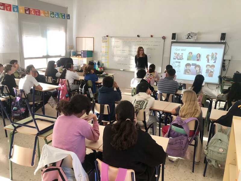  Cerca de 850 escolares de 4.º y 6.º de primaria participan en el taller de habilidades sociales que organiza la Concejalía de Prevención de Adicciones en colaboración con la UNED Dénia 