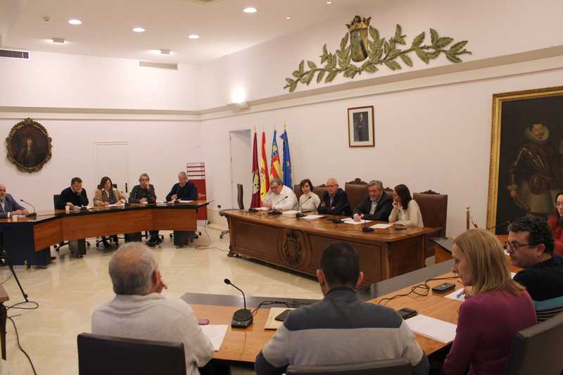  Dénia aprueba iniciar el expediente de contratación del servicio de limpieza y mantenimiento de playas del municipio 