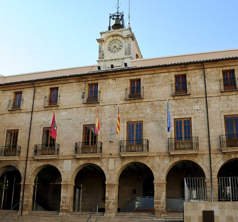 
Dénia presenta un pressupost de 74,7 milions d’euros per a 2024