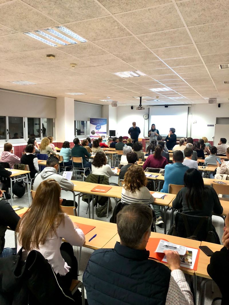 Finalitza la 24 ª edició de l'escola de mares i pares ‘Educant per a previndre’ amb molt...