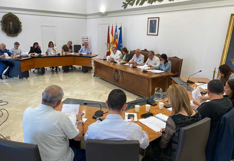 El gobierno municipal aprueba destinar 4,8 millones de euros del remanente de tesorería a ac...