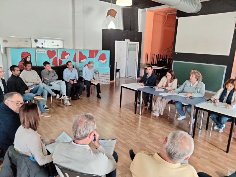 Foto Primera toma de contacto entre agricultores y supermercados en el marco del Consell Agrari d...