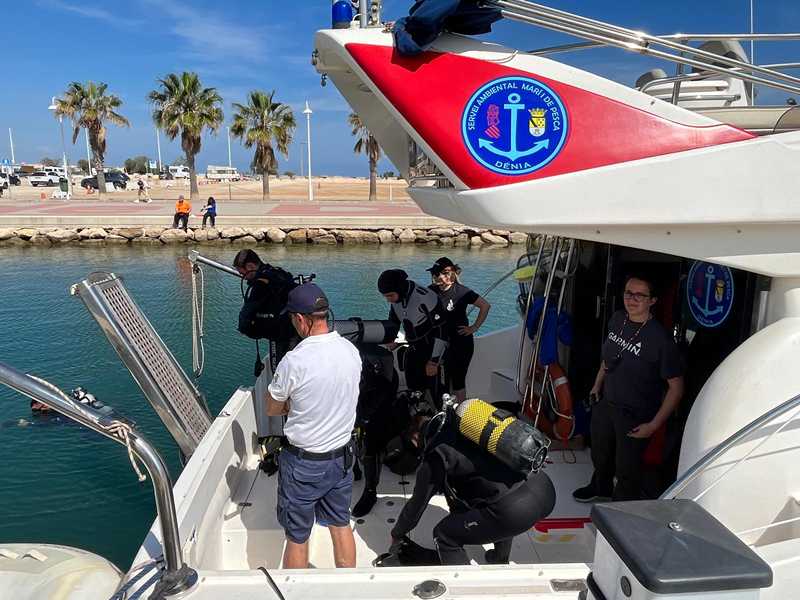 
Las jornadas de limpieza marina “Simbiosis por el medio ambiente” extraen 604 kilos de res...