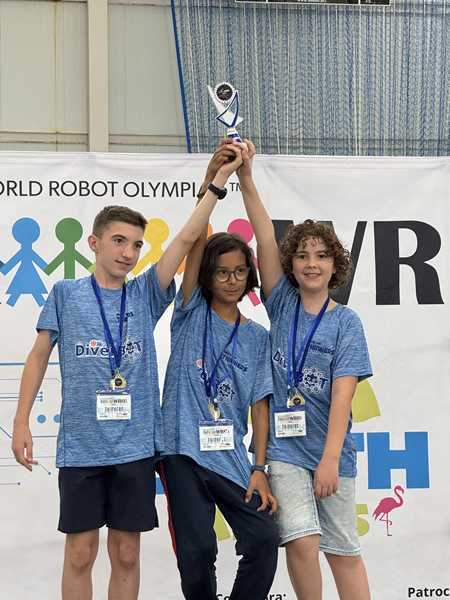 Diecisiete equipos se disputan en Dénia el pase a la final nacional de la Olimpiada Mundial ...