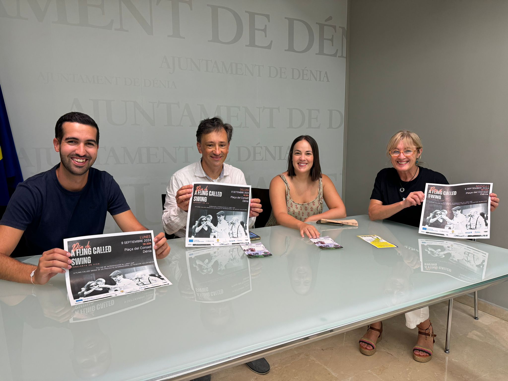 L'Ajuntament de Dénia presenta l'esdeveniment 'A Fling Called Swing' que reu...