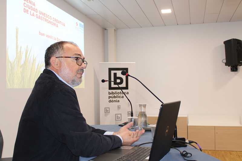 
Autoridades y agentes económicos y sociales de Rumanía visitan varios municipios del GALP ...