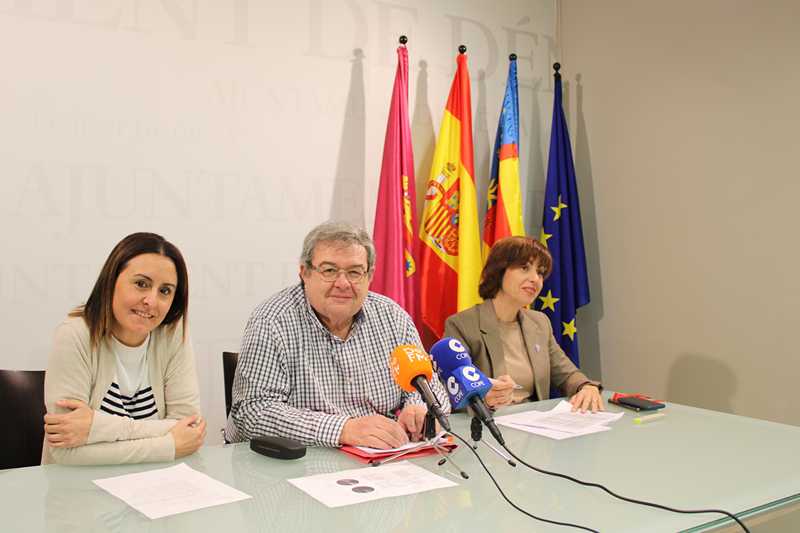 Els regidors Paco Roselló, M Josep Ripoll i M José Garcia