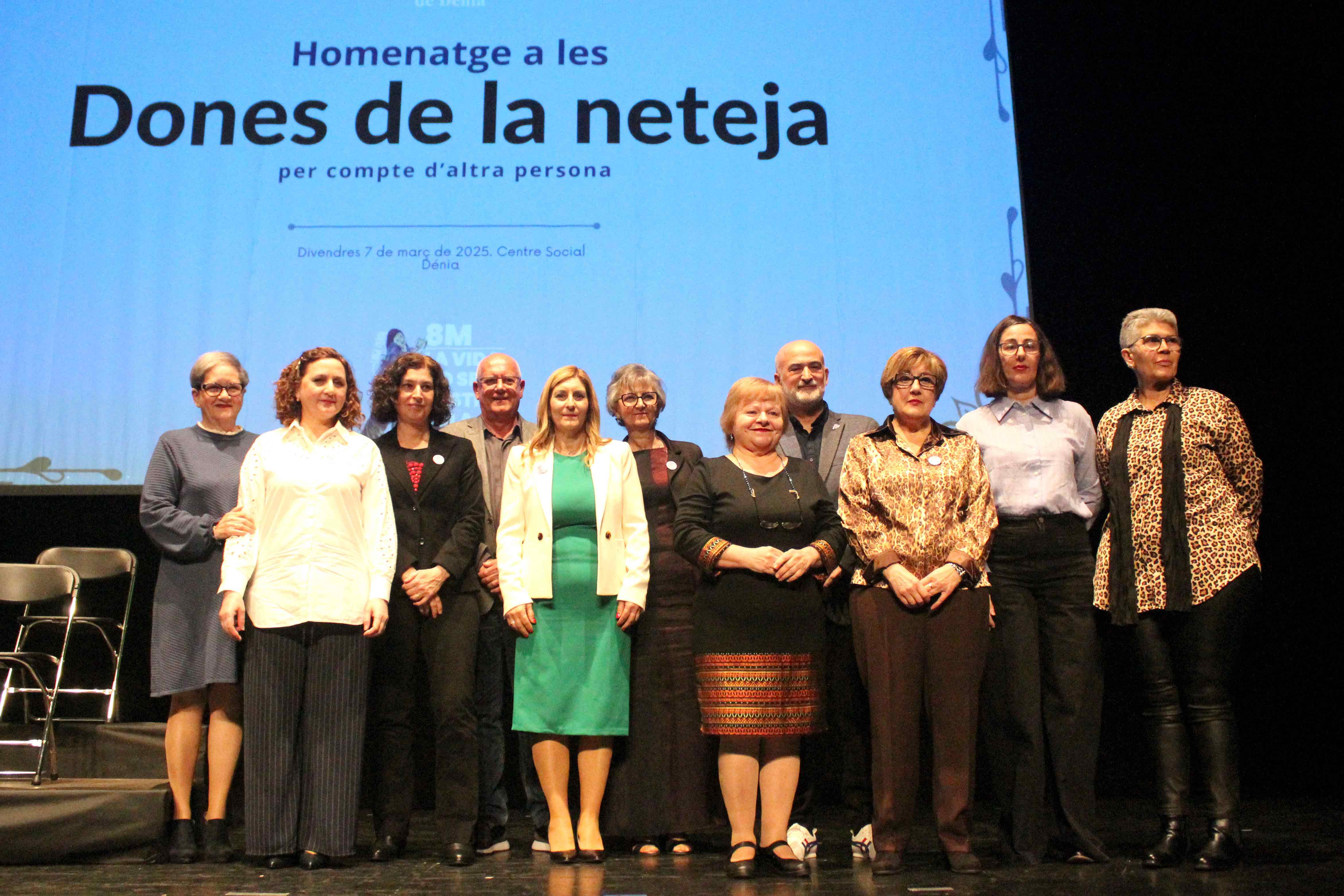 Foto Dénia homenajea al colectivo de mujeres limpiadoras con motivo de la conmemoración del Día d...