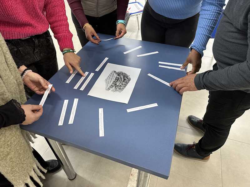 El grup educatiu per a famílies de la UPCCA Dénia facilita recursos i estratègies pràctiques...
