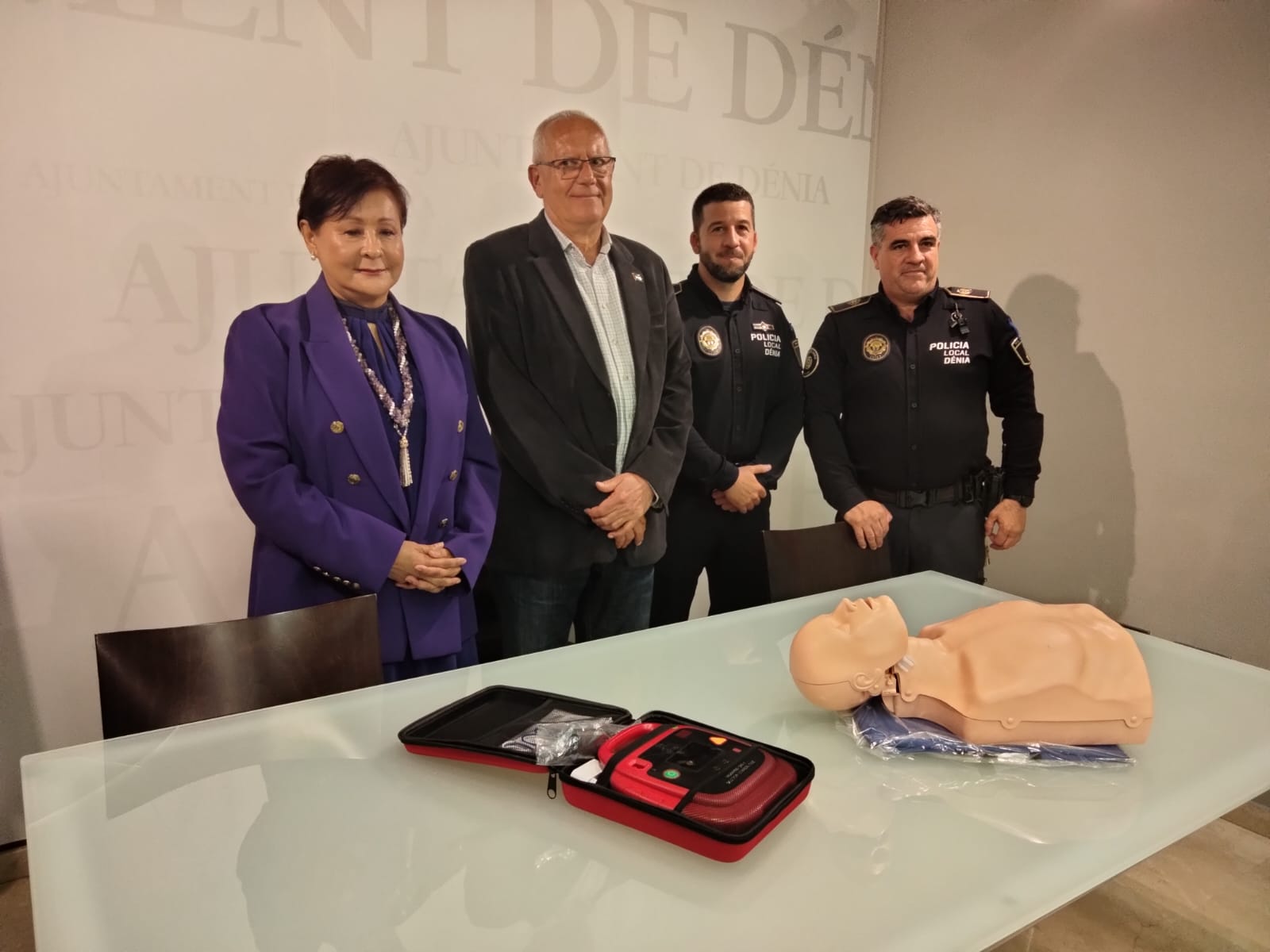 Conveni de col·laboració entre l’HCB Dénia i l'Ajuntament de Dénia per a la formació en ...
