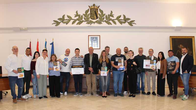 Els premiats amb organitzadors i patrocinadors