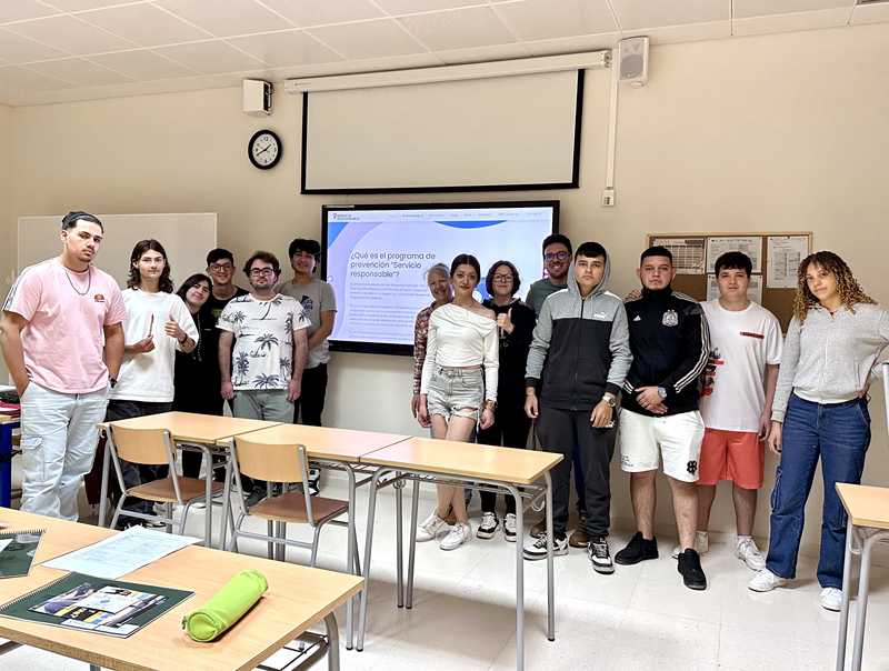 Foto Alumnat dels cicles formatius d’Hostaleria del CIPFP de Dénia rep formació en prevenció de d...