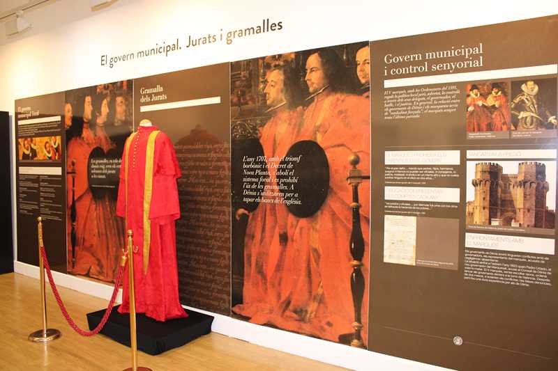  Una exposición en el Centre d’Art l’Estació muestra el luto de Dénia por la muerte del V marqués de la ciudad hace 400 años 