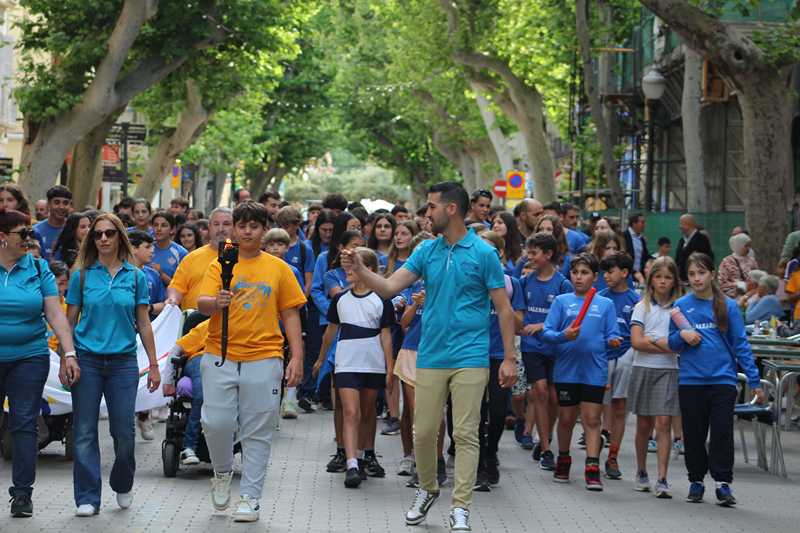  Dénia enciende la llama de los Minijocs 2025 con un acto protagonizado por el deporte base 