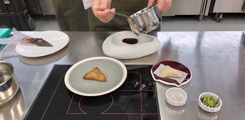 
Alumnat del tercer curs del grau de Gastronomia i Arts Culinàries de la Universitat d'...