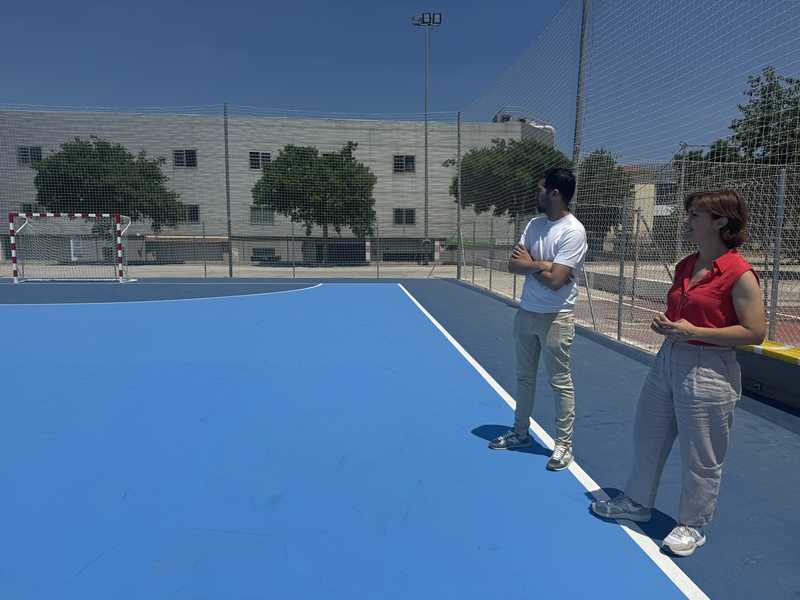  Dénia estrena la segunda pista de fútbol renovada y una cancha de baloncesto 3x3 de uso libre en Madrigueres 