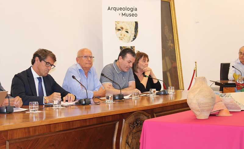 La exposición “Dénia. Arqueología y Museo” lleva al MARQ una selección de más de 600 piezas ...