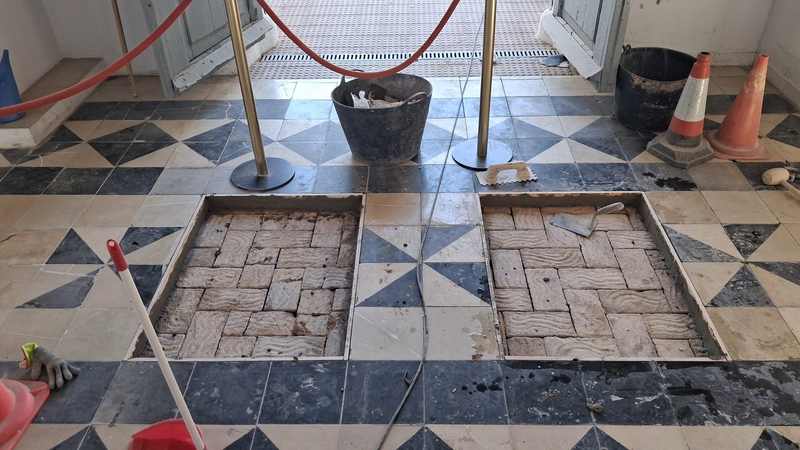  El resultado final, con los dos niveles de pavimentación a la vista 