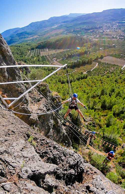 Fotografia de la via ferrada de Gandia. Vertigen Aventures