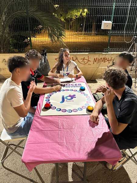  Buena acogida de las campañas de verano de prevención del consumo abusivo de alcohol y drogas entre la juventud 