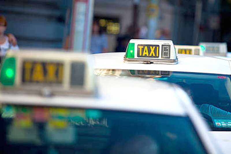  Abierto el plazo para optar a la convocatoria de 6 nuevas licencias de taxi adaptado en Dénia 