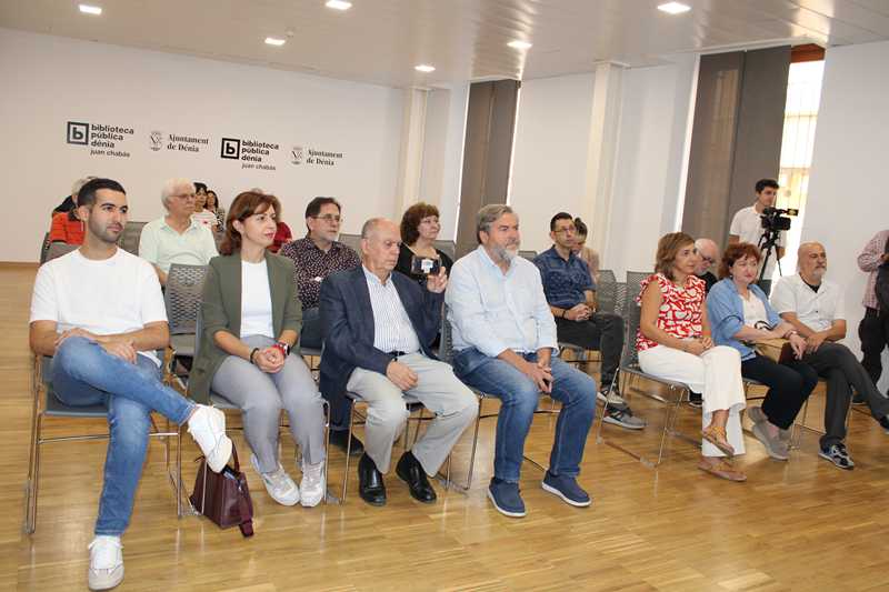 La Biblioteca Pública de Dénia adopta des de hui el nom de Juan Chabás